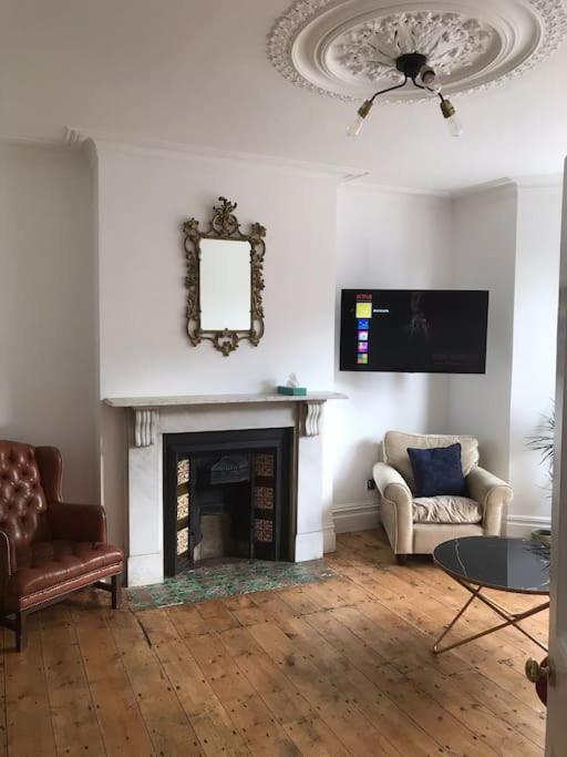 Large Newly Refurbished House Close To Harbour Bristol Luaran gambar