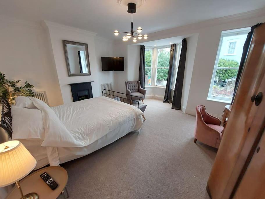Large Newly Refurbished House Close To Harbour Bristol Luaran gambar
