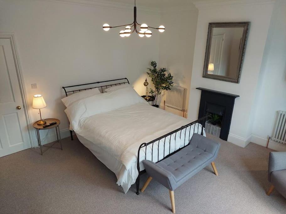 Large Newly Refurbished House Close To Harbour Bristol Luaran gambar